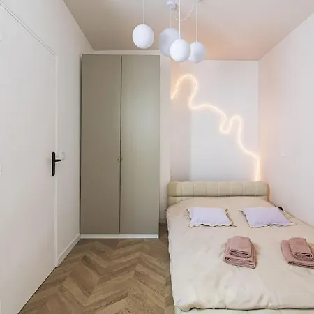 L Envole - Jacuzzi - Proche Gare Et Centre Apartment