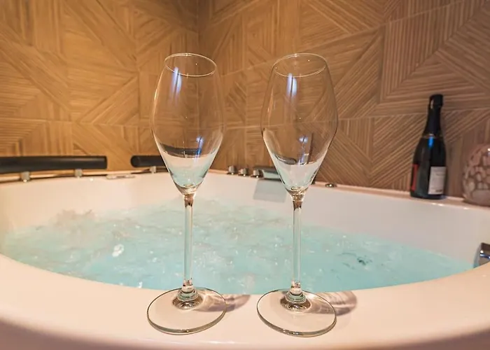 L Envole - Jacuzzi - Proche Gare Et Centre